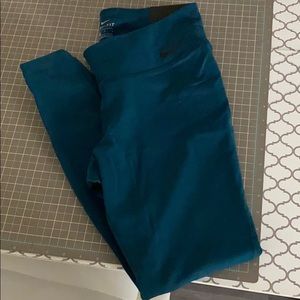 Nike Legendary Tight Leggings